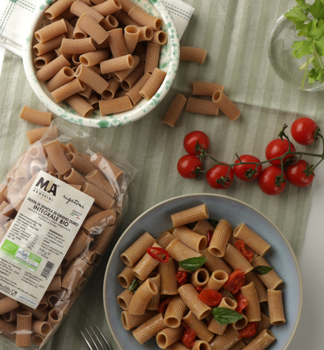 Pasta, legumi e pomodori con i prodotti del Molino Agostini